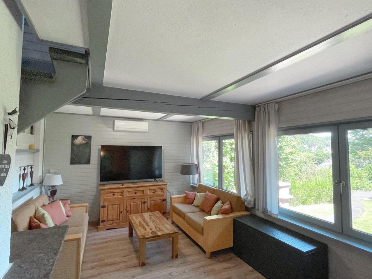Ferienhaus "Schmetterling" Am See Im Bergland Kirchheim  Luaran gambar